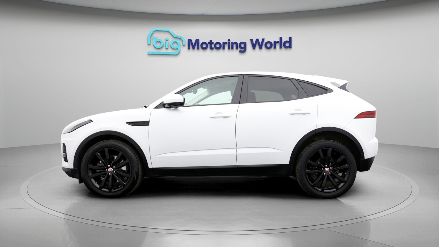 Used Jaguar E-Pace 2021 for sale - 77323531: Photo 4