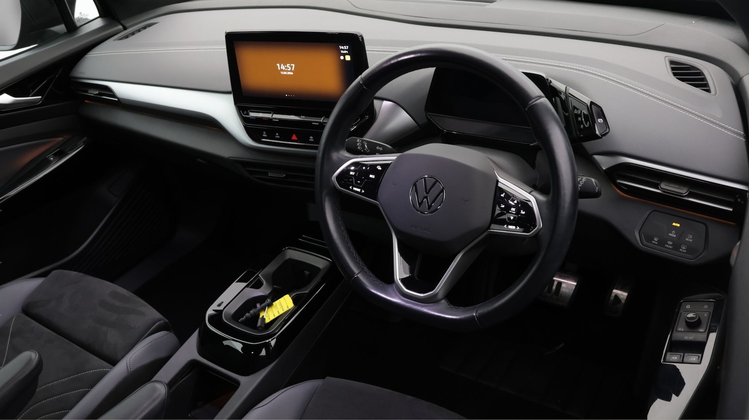 Used Volkswagen ID.4 2023 for sale - 77537066: Photo 9