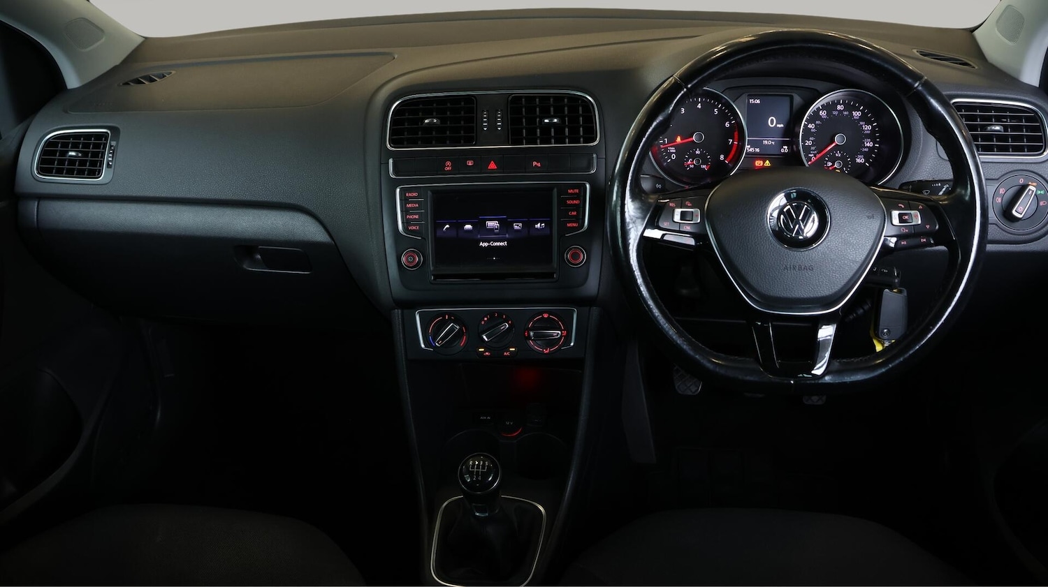 Used Volkswagen Polo 2017 for sale - 76380853: Photo 13