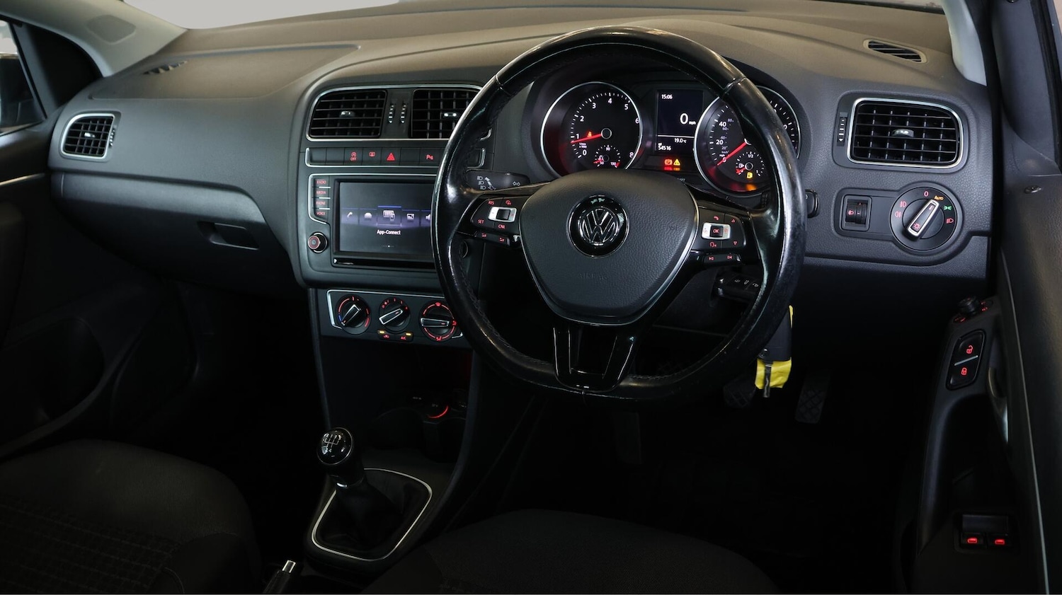 Used Volkswagen Polo 2017 for sale - 76380853: Photo 9