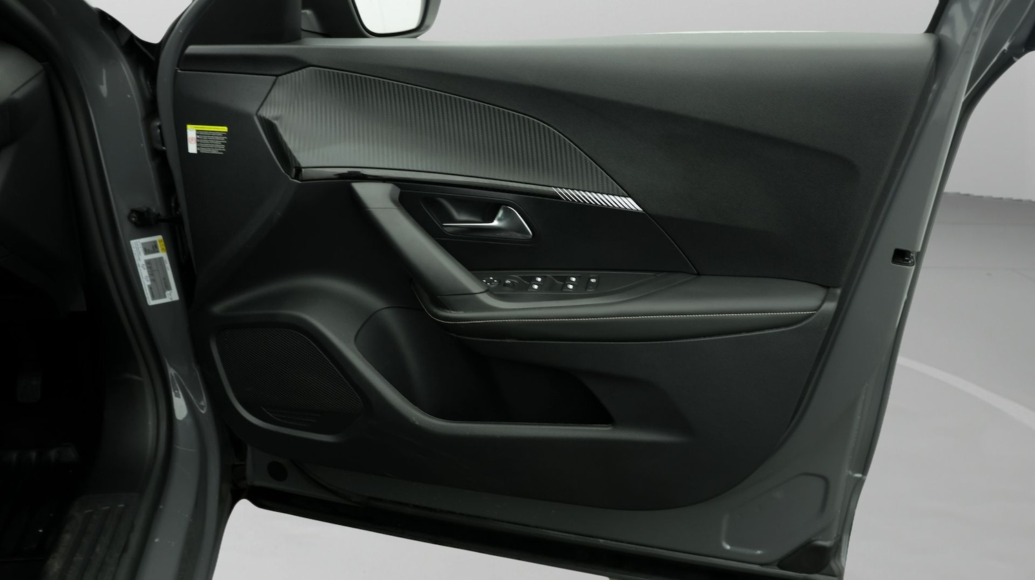 Used Peugeot E-2008 2024 for sale - 78071059: Photo 15