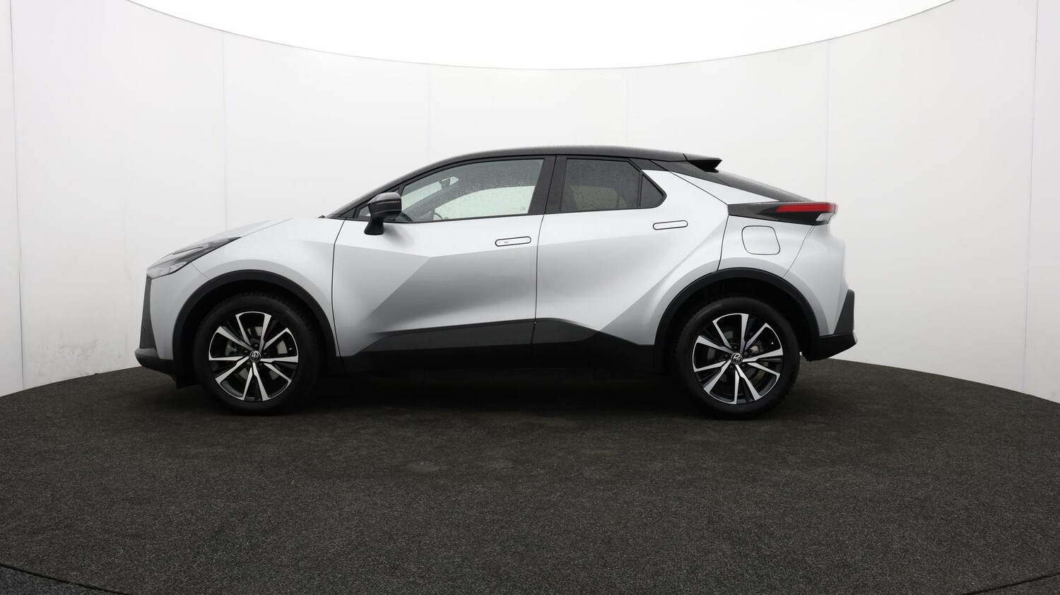 Used Toyota C-HR 2024 for sale - 76658349: Photo 72