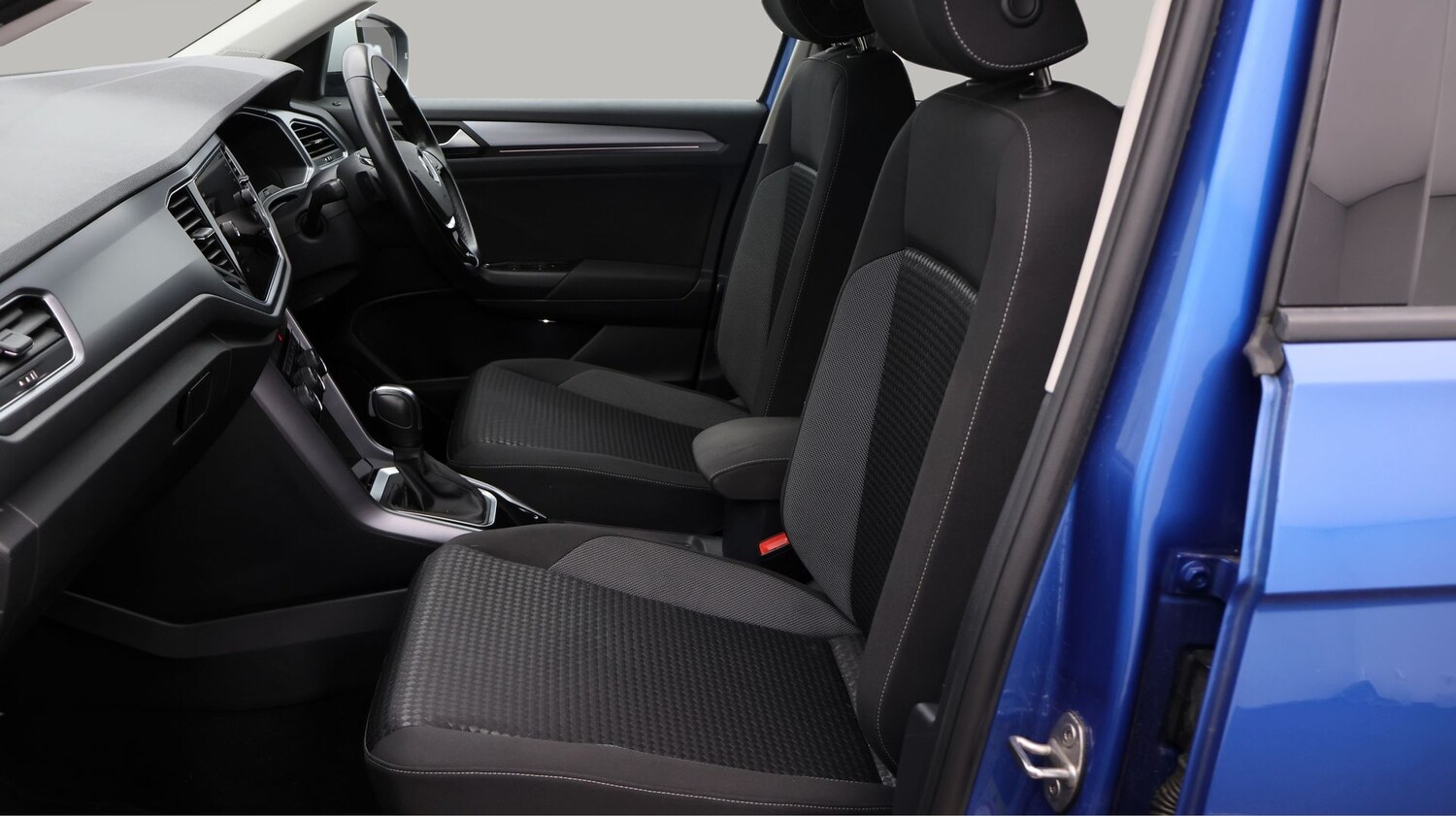 Used Volkswagen T-Roc 2022 for sale - 77729809: Photo 14