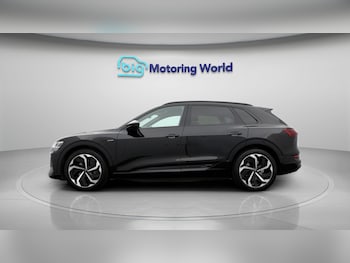 Used Audi e-tron 2022 for sale - 79223090: Photo