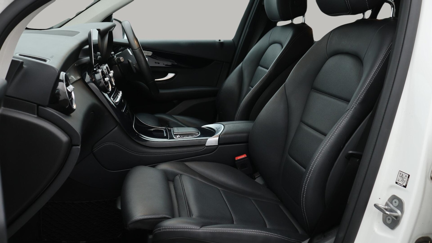 Used Mercedes-Benz GLC 2020 for sale - 76572542: Photo 15