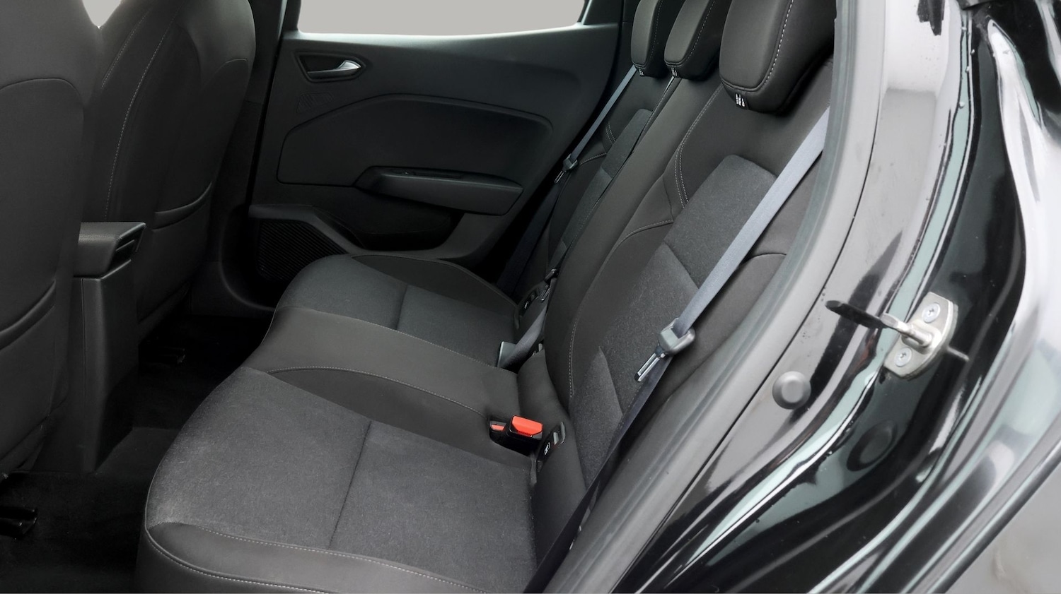 Used Renault Clio 2023 for sale - 77341115: Photo 16