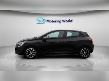 Used Renault Clio 2023 for sale - 77341115: Photo