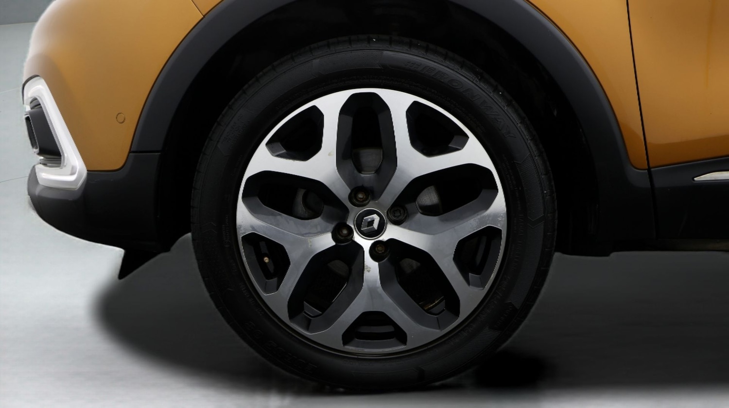 Used Renault Captur for sale - 77277184: Photo 18