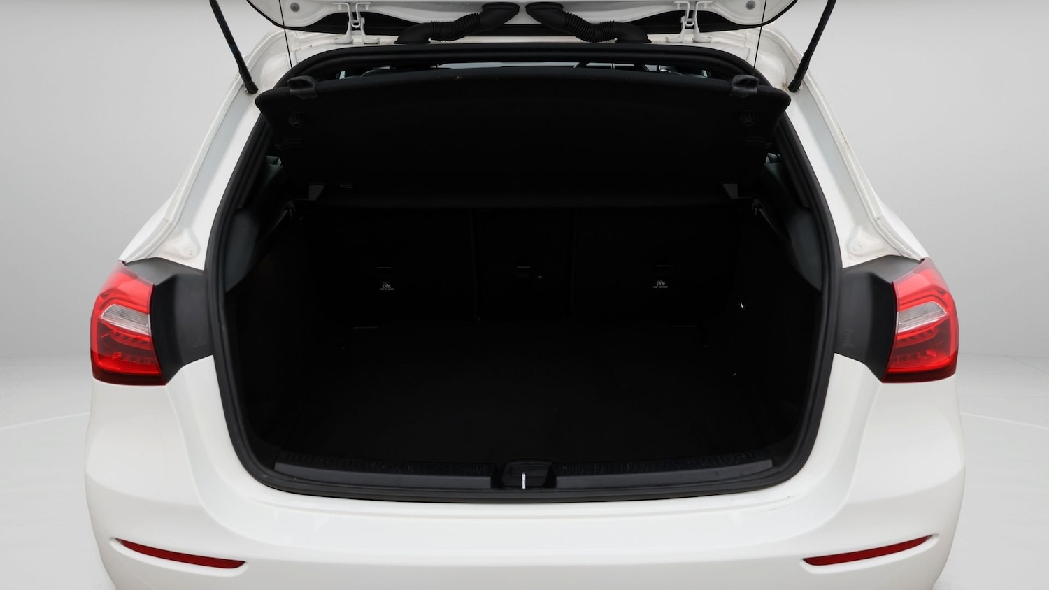 Used Mercedes-Benz A-Class 2020 for sale - 77378330: Photo 17