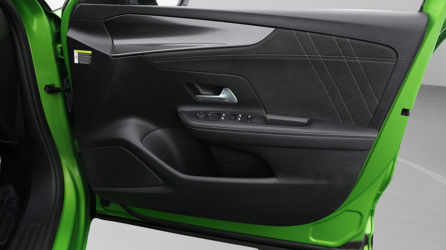 Used Vauxhall Mokka Electric 2023 for sale - 75940808: Photo 16