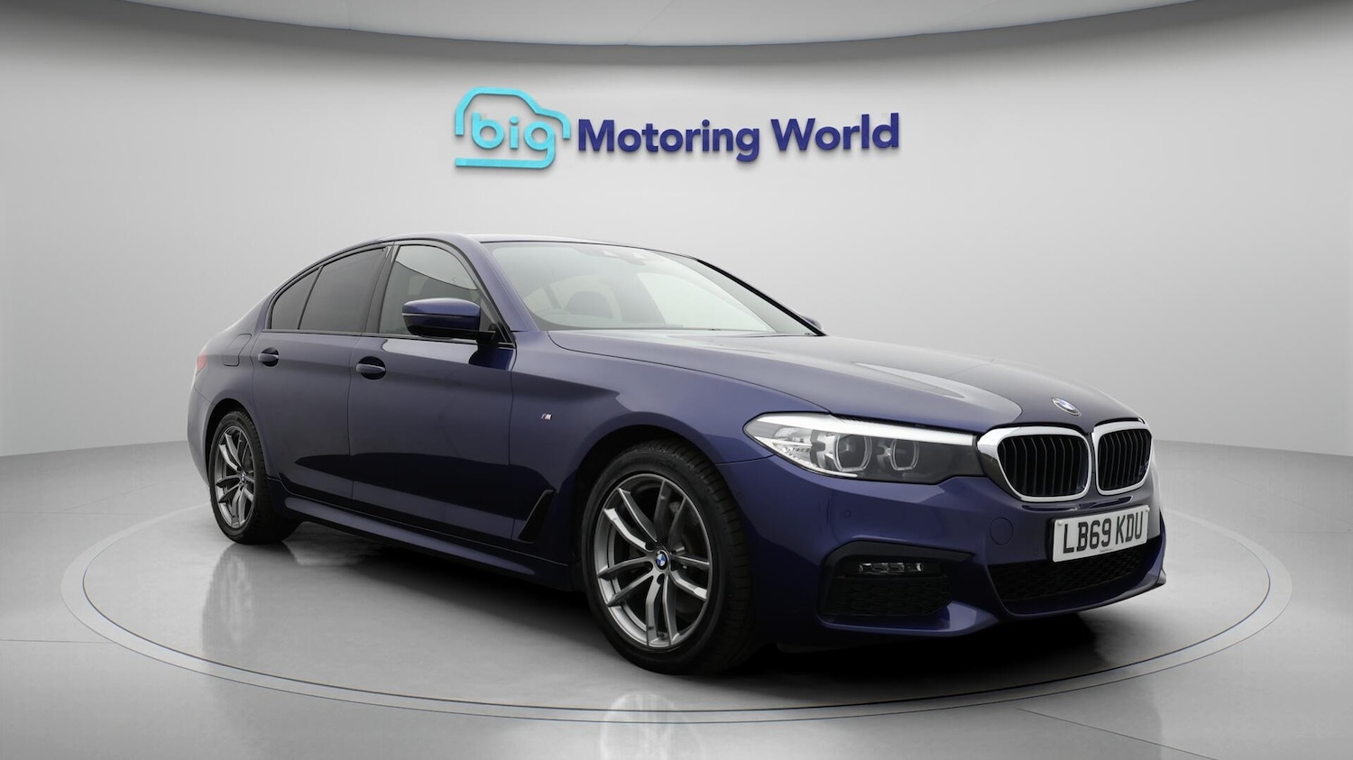 Used BMW 5 Series 2019 for sale - 75707876: Photo 2