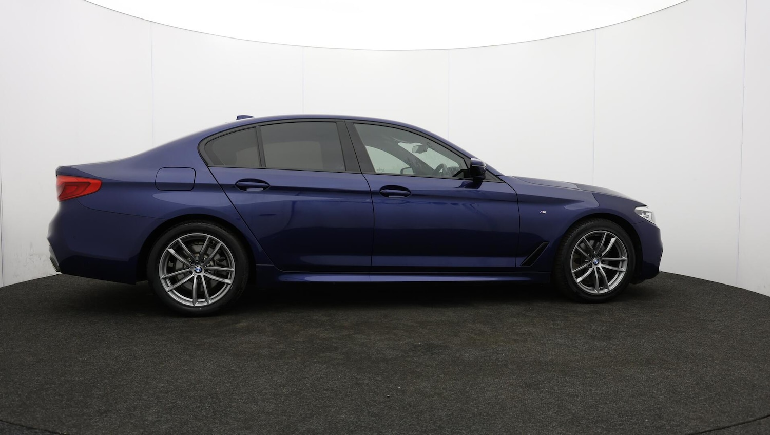 Used BMW 5 Series 2019 for sale - 75707876: Photo 42