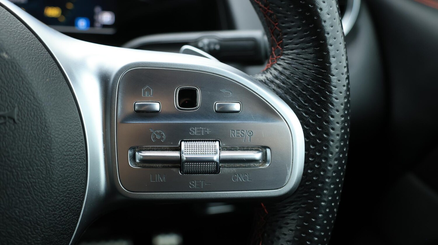 Used Mercedes-Benz GLB 2021 for sale - 76573054: Photo 24