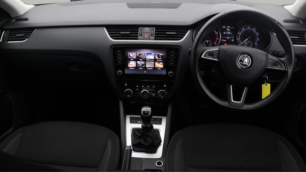 Used Skoda Octavia 2020 for sale - 76270932: Photo 14
