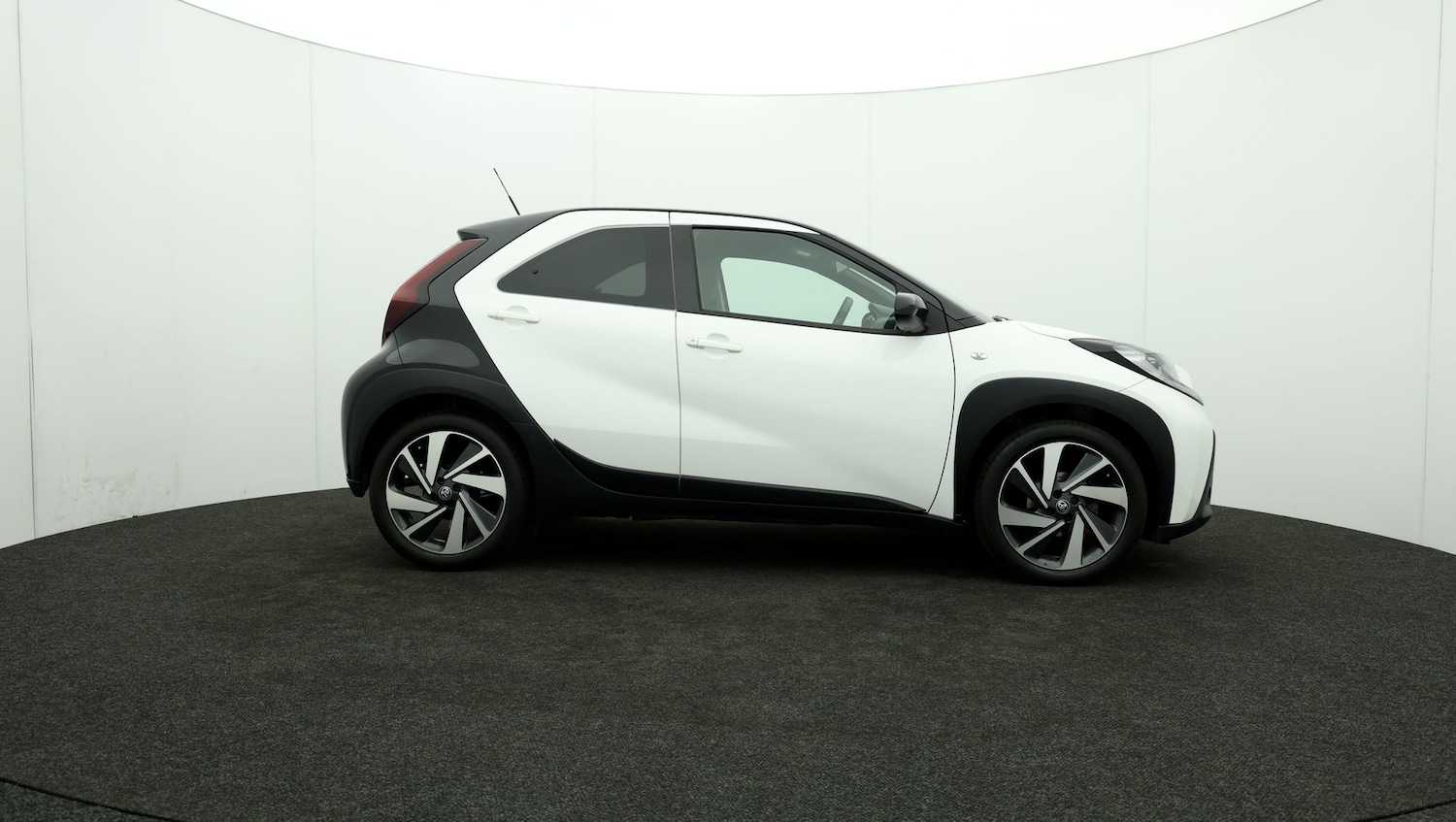 Used Toyota Aygo X 2023 for sale - 76809607: Photo 28