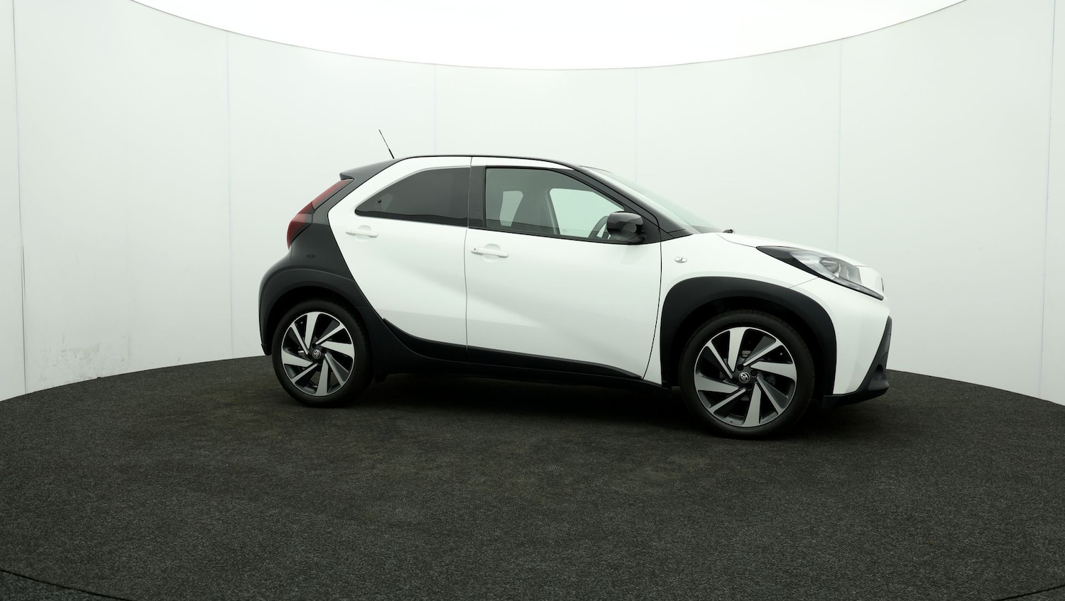 Used Toyota Aygo X 2023 for sale - 76809607: Photo 32