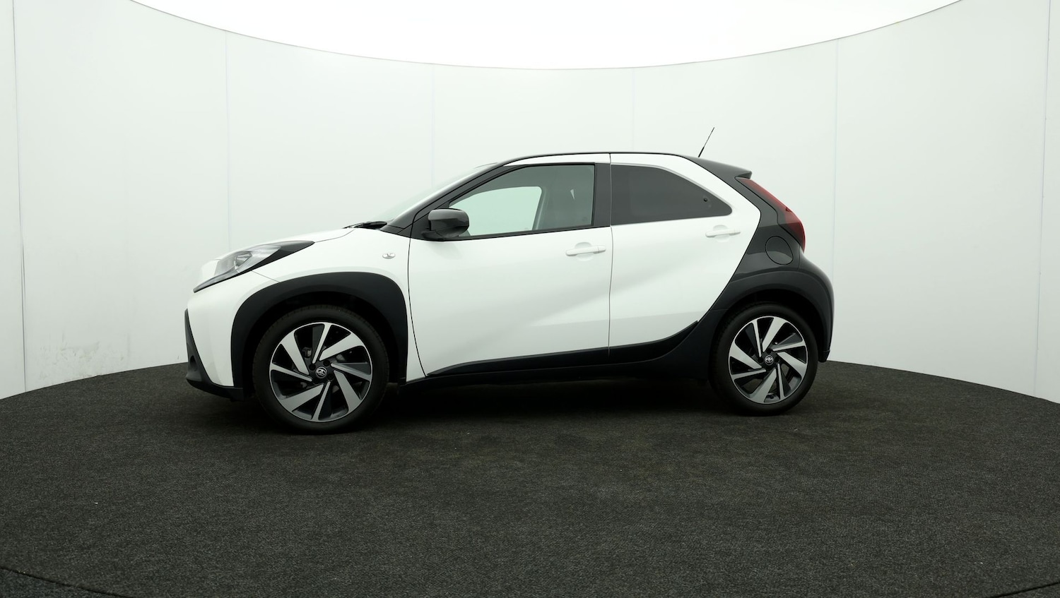 Used Toyota Aygo X 2023 for sale - 76809607: Photo 61