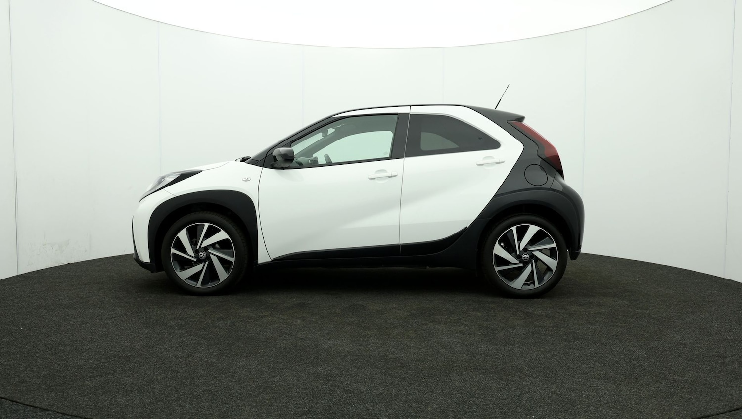 Used Toyota Aygo X 2023 for sale - 76809607: Photo 63