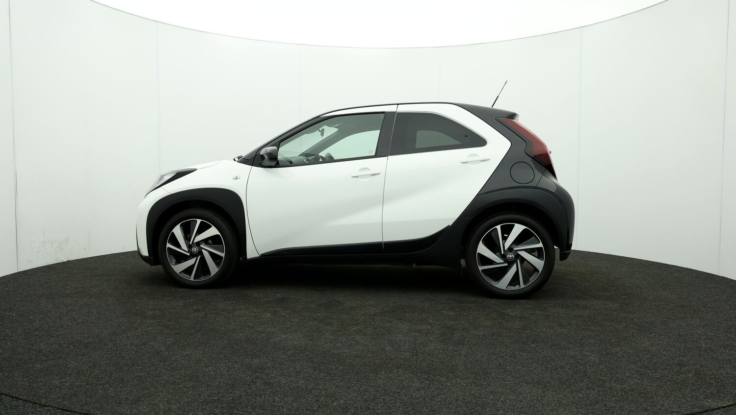 Used Toyota Aygo X 2023 for sale - 76809607: Photo 64