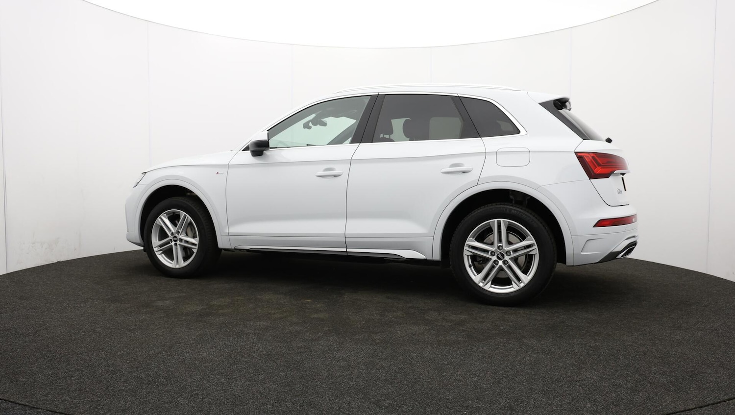 Used Audi Q5 2021 for sale - 76122365: Photo 77