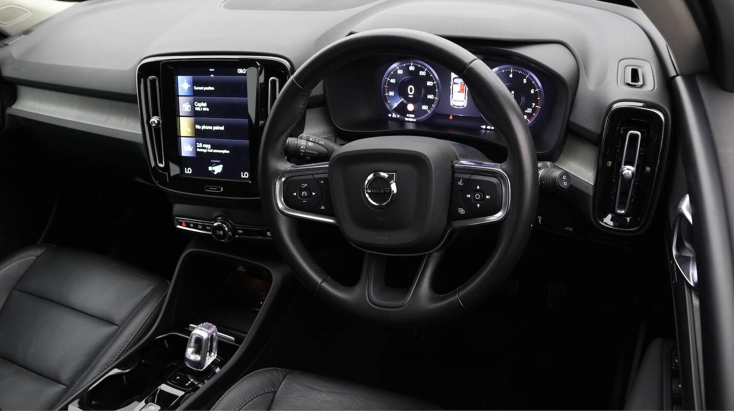 Used Volvo XC40 for sale - 76727431: Photo 10