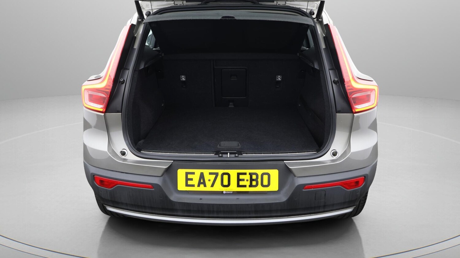 Used Volvo XC40 for sale - 76727431: Photo 18