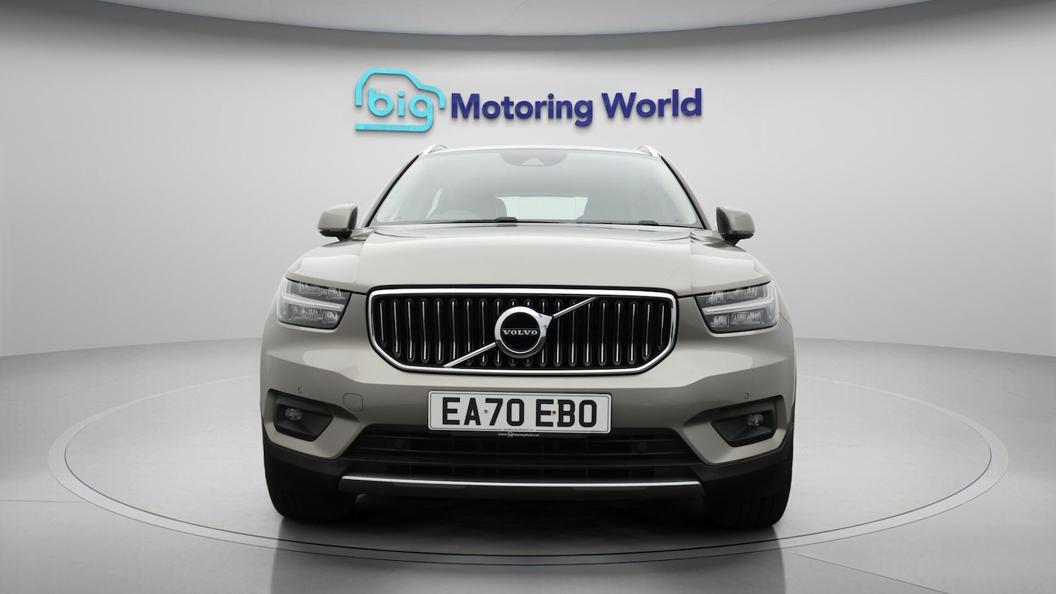 Used Volvo XC40 for sale - 76727431: Photo 3
