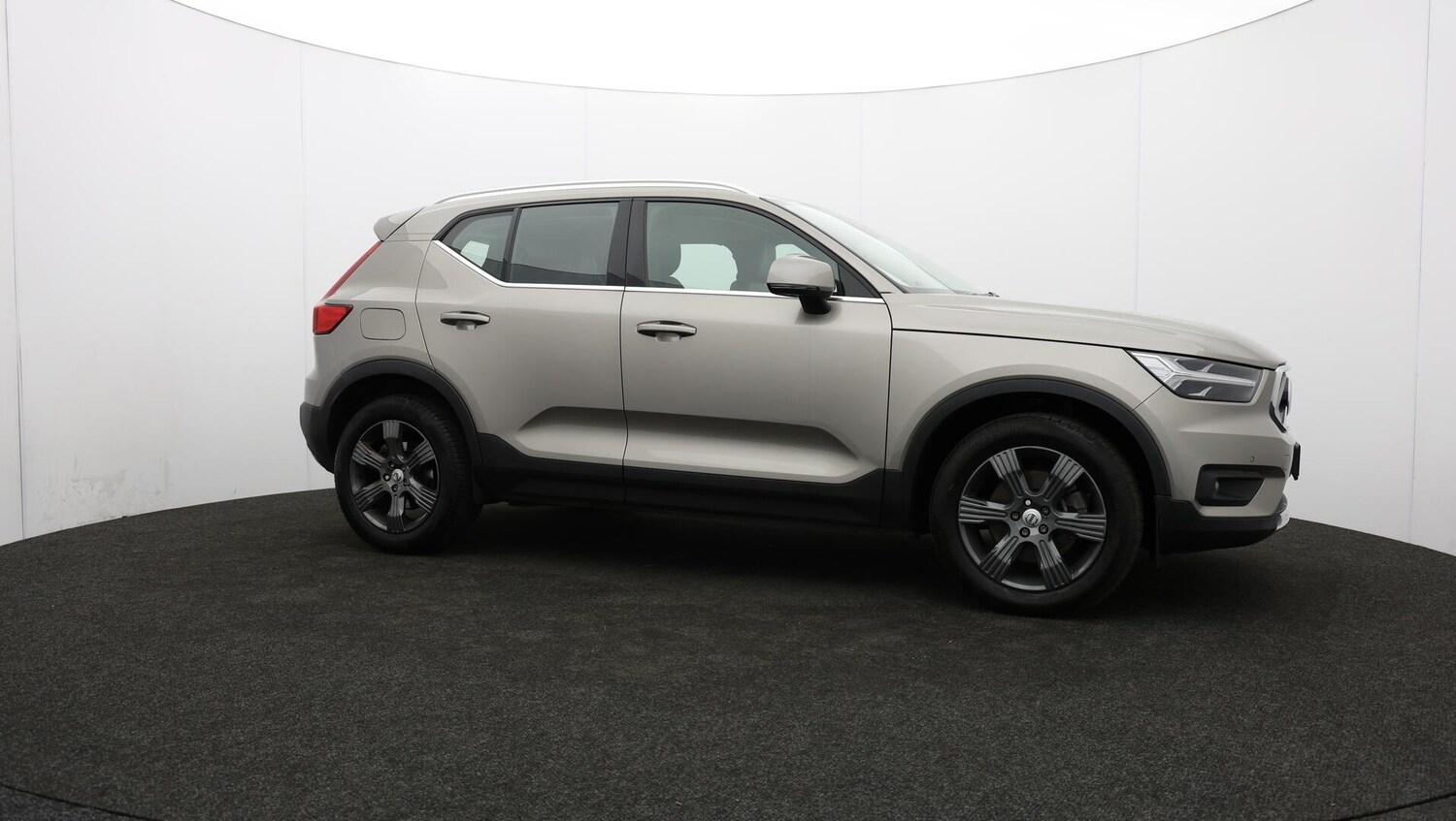 Used Volvo XC40 for sale - 76727431: Photo 46