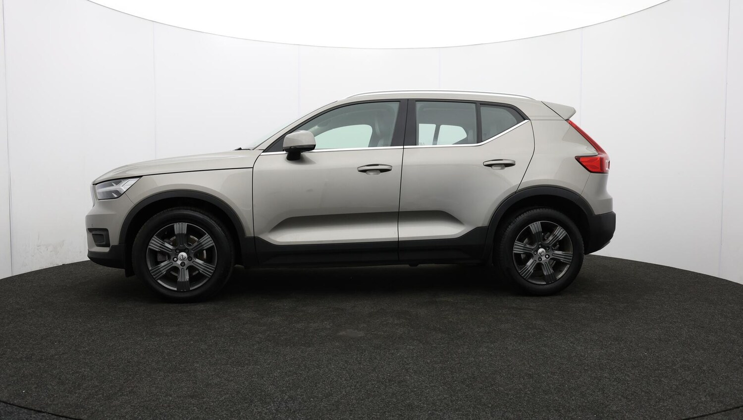 Used Volvo XC40 for sale - 76727431: Photo 70