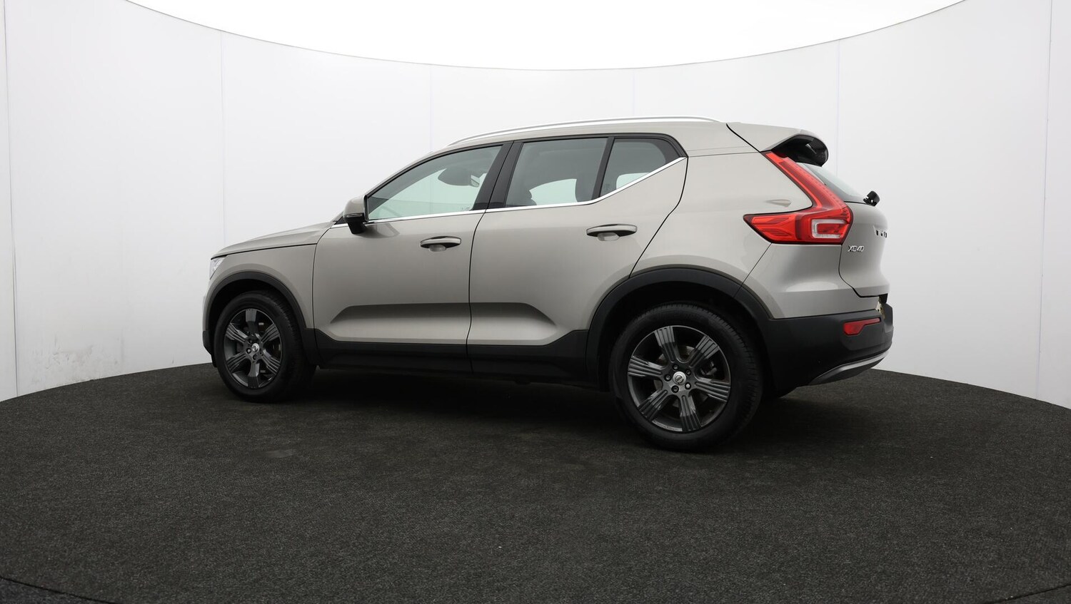 Used Volvo XC40 for sale - 76727431: Photo 75