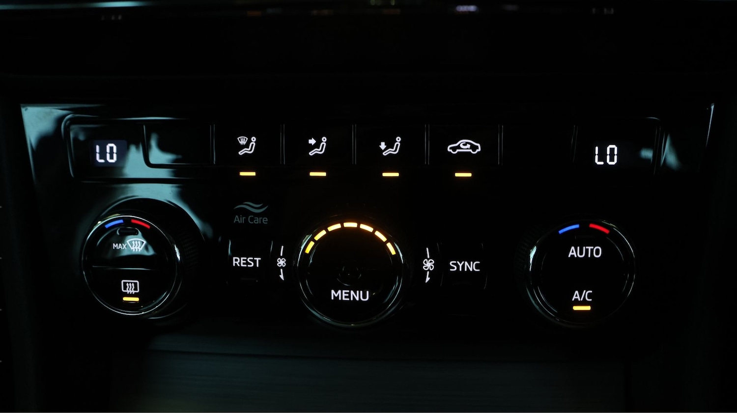 Used Skoda Superb 2023 for sale - 77293932: Photo 12