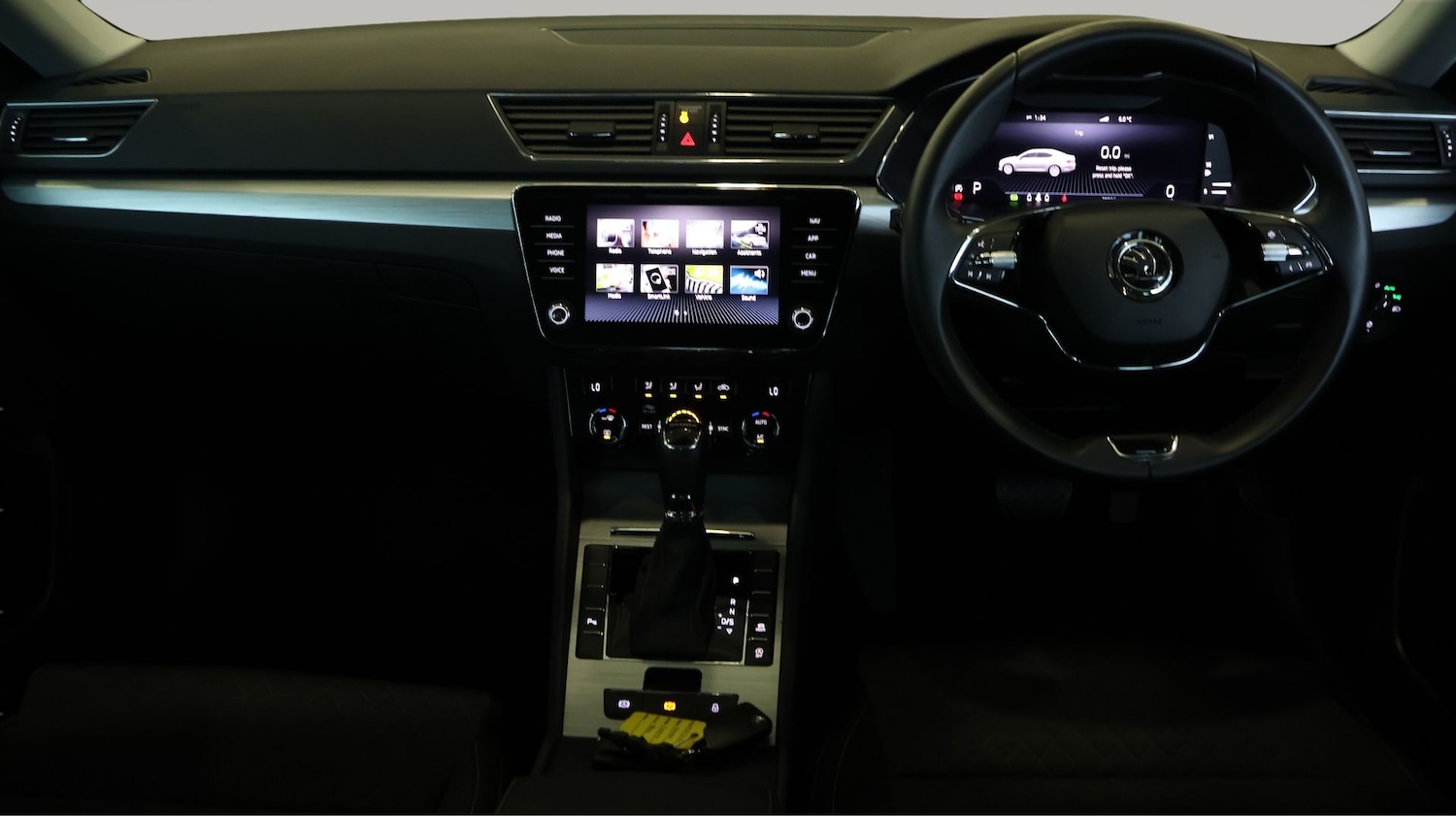 Used Skoda Superb 2023 for sale - 77293932: Photo 13