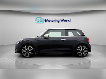 Used MINI Hatch 2023 for sale - 79176905: Photo