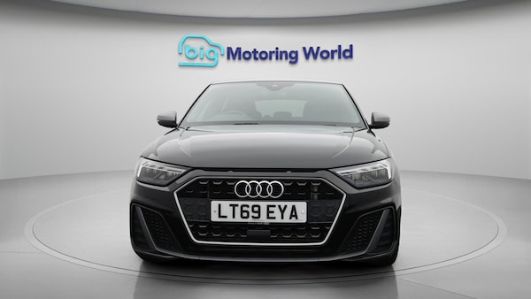 Used Audi A1 2019 for sale - 75600552: Photo 3