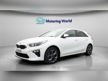 Used Kia Ceed 2018 for sale - 77663253: Photo