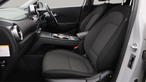 Used Hyundai KONA 2022 for sale - 76306433: Photo 15