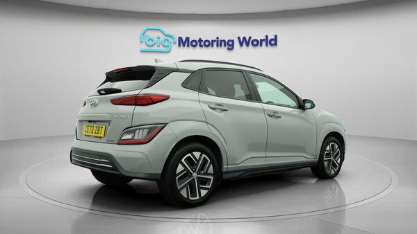Used Hyundai KONA 2022 for sale - 76306433: Photo 8
