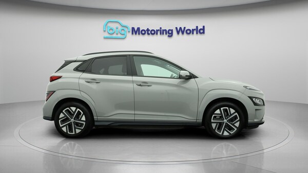 Used Hyundai KONA 2022 for sale - 76306433: Photo 9