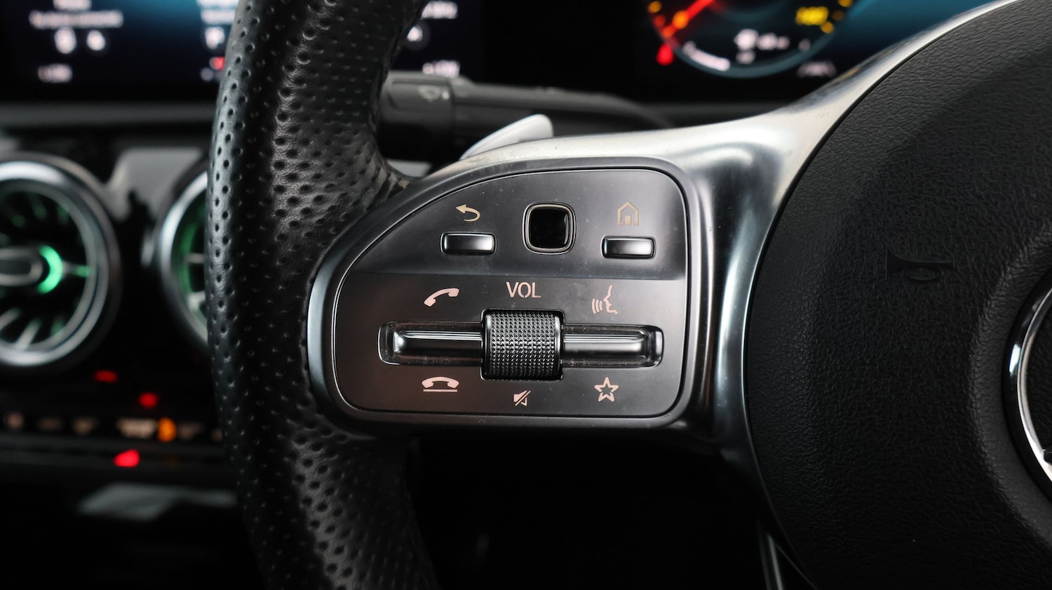 Used Mercedes-Benz CLA 2022 for sale - 77897864: Photo 24