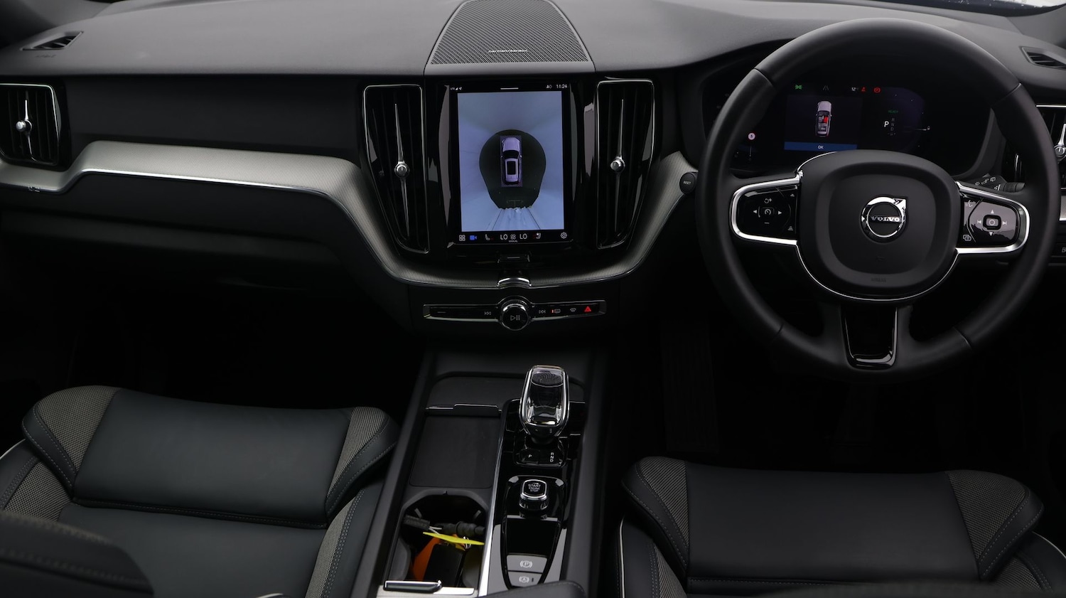 Used Volvo XC60 2023 for sale - 77342775: Photo 13
