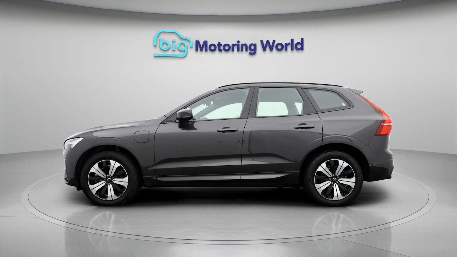 Used Volvo XC60 2023 for sale - 77342775: Photo 4