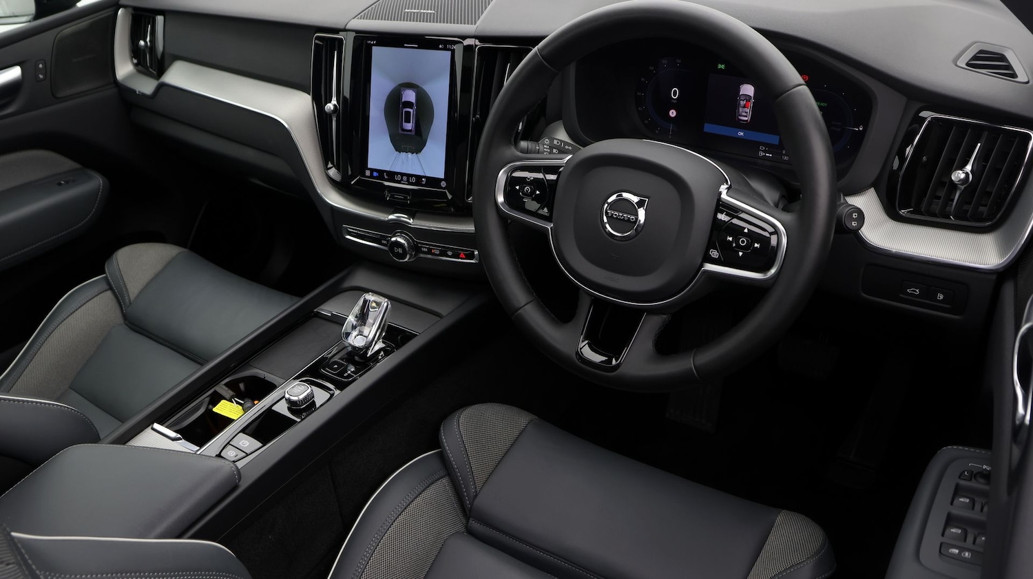 Used Volvo XC60 2023 for sale - 77342775: Photo 9