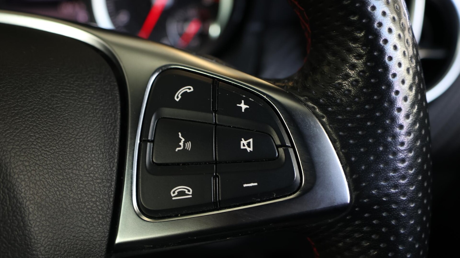 Used Mercedes-Benz A-Class 2018 for sale - 76585324: Photo 24