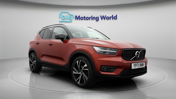 Used Volvo XC40 2021 for sale - 75553224: Photo 2