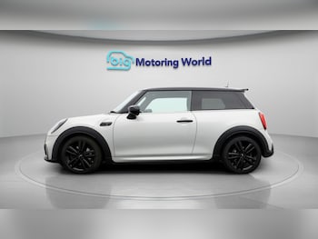 Used MINI Hatch 2021 for sale - 78633099: Photo