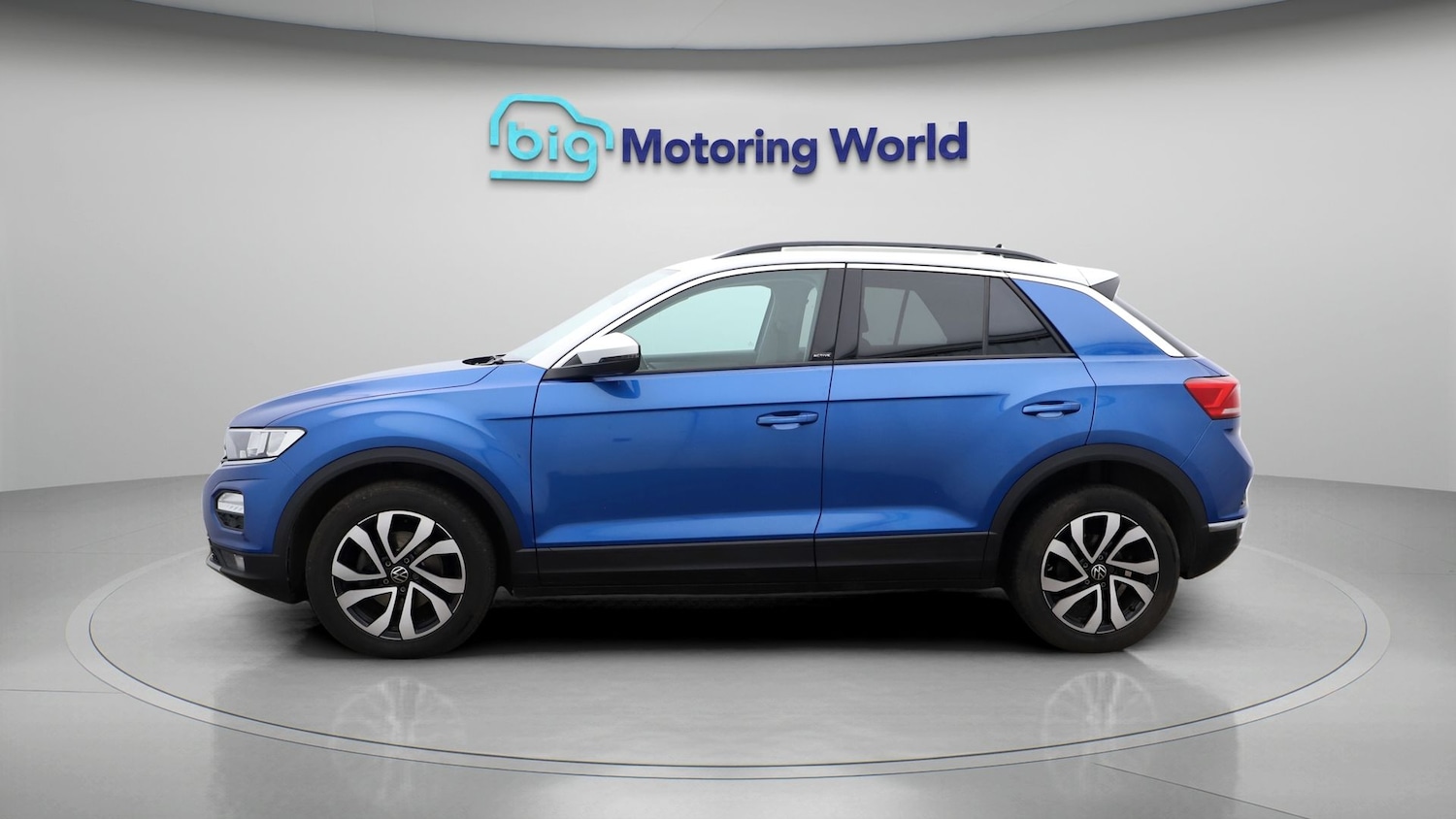 Used Volkswagen T-Roc 2022 for sale - 77690952: Photo 4