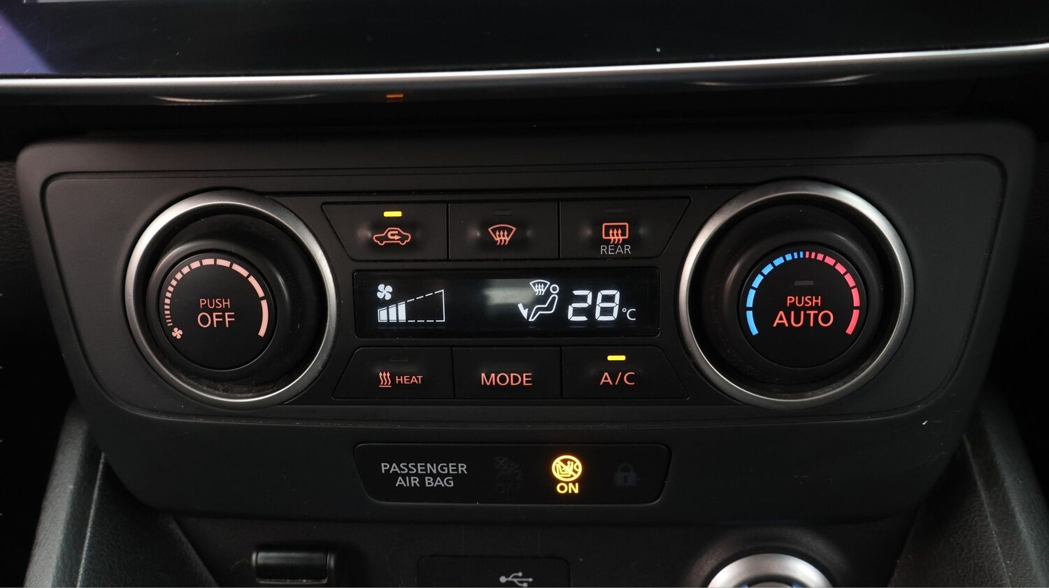 Used Nissan Leaf 2022 for sale - 77367558: Photo 12