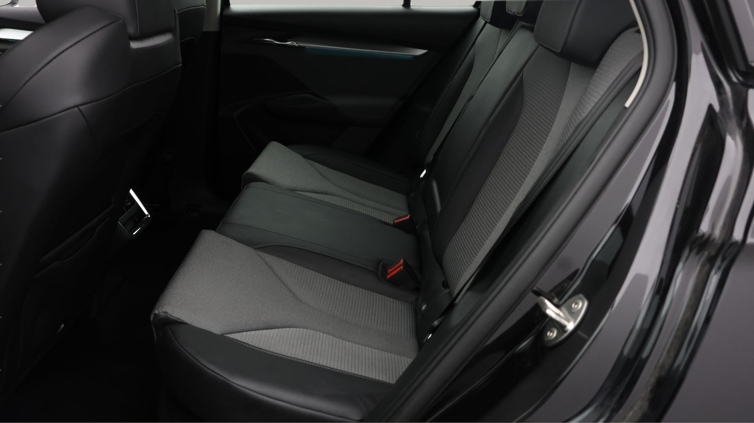 Used Skoda Enyaq 2022 for sale - 77423300: Photo 16