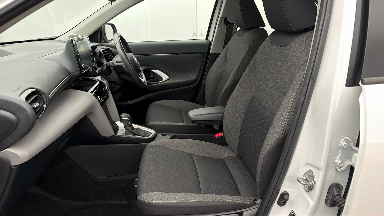 Used Toyota Yaris Cross 2022 for sale - 77953758: Photo 13