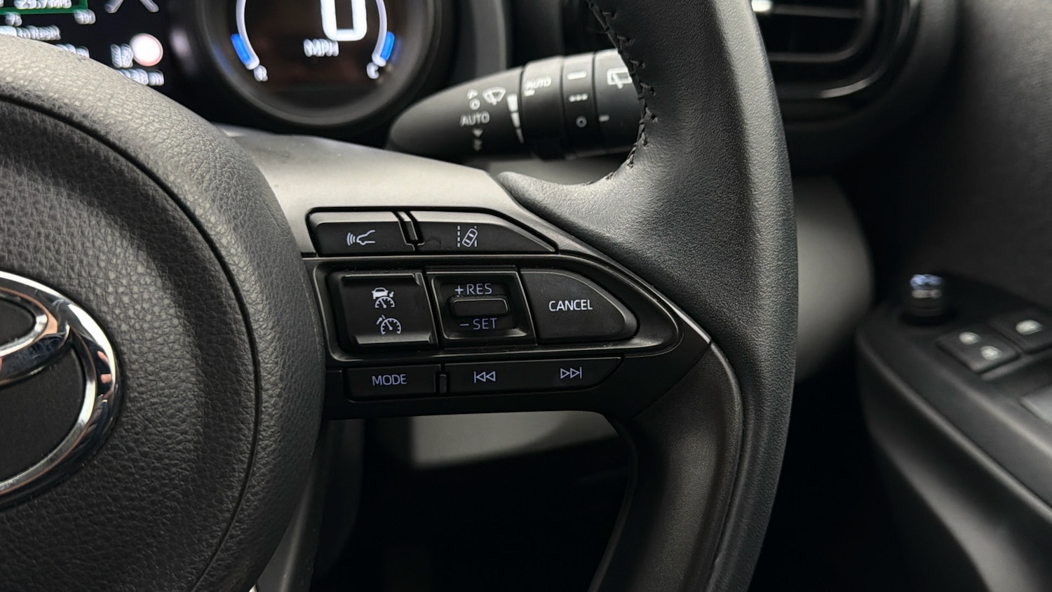 Used Toyota Yaris Cross 2022 for sale - 77953758: Photo 23